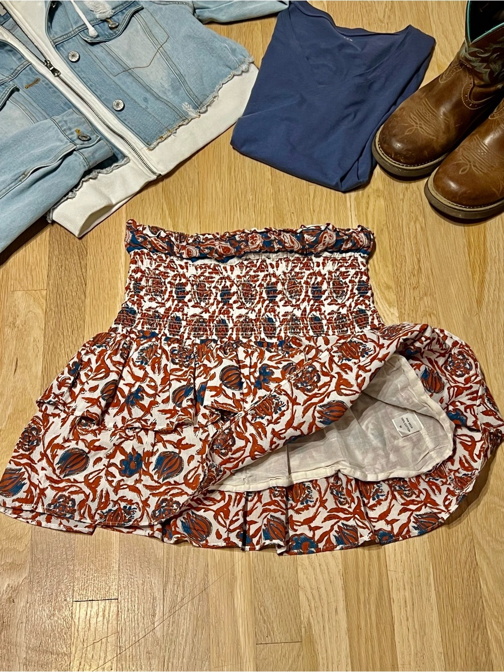 House of Harlow 1960 Floral Smocked Tiered Mini Skirt M - Picture 6 of 9